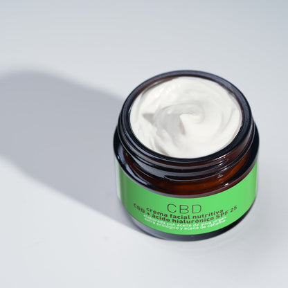 LA CHINATA maitinamasis veido kremas su CBD ir hialurono rūgštimi SPF25